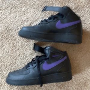 Nike men’s size 8
